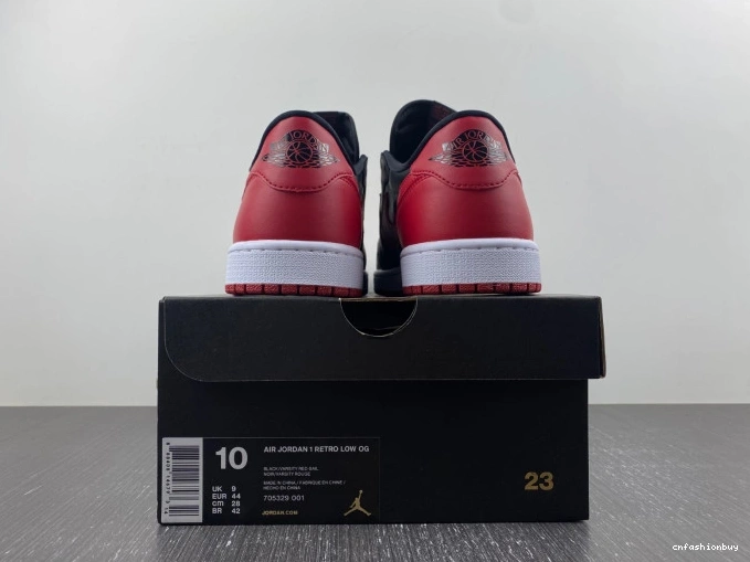 1 705329-001 Retro Jordan Low Air Bred 0803